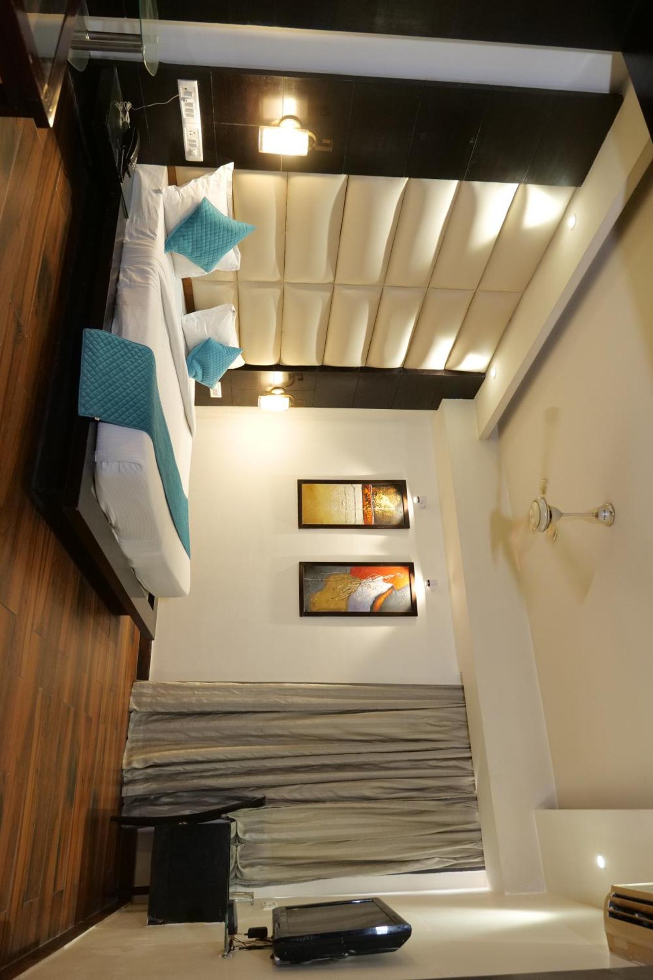 Hotel Anand Castle Kashipur Zewnętrze zdjęcie